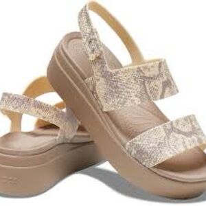 Crocs Brooklyn Low Wedge Sandals size 9 snake print